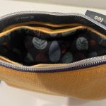 Kleine gele tas, oker