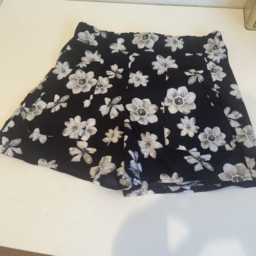 IMG_1728 Korte broek bloemen