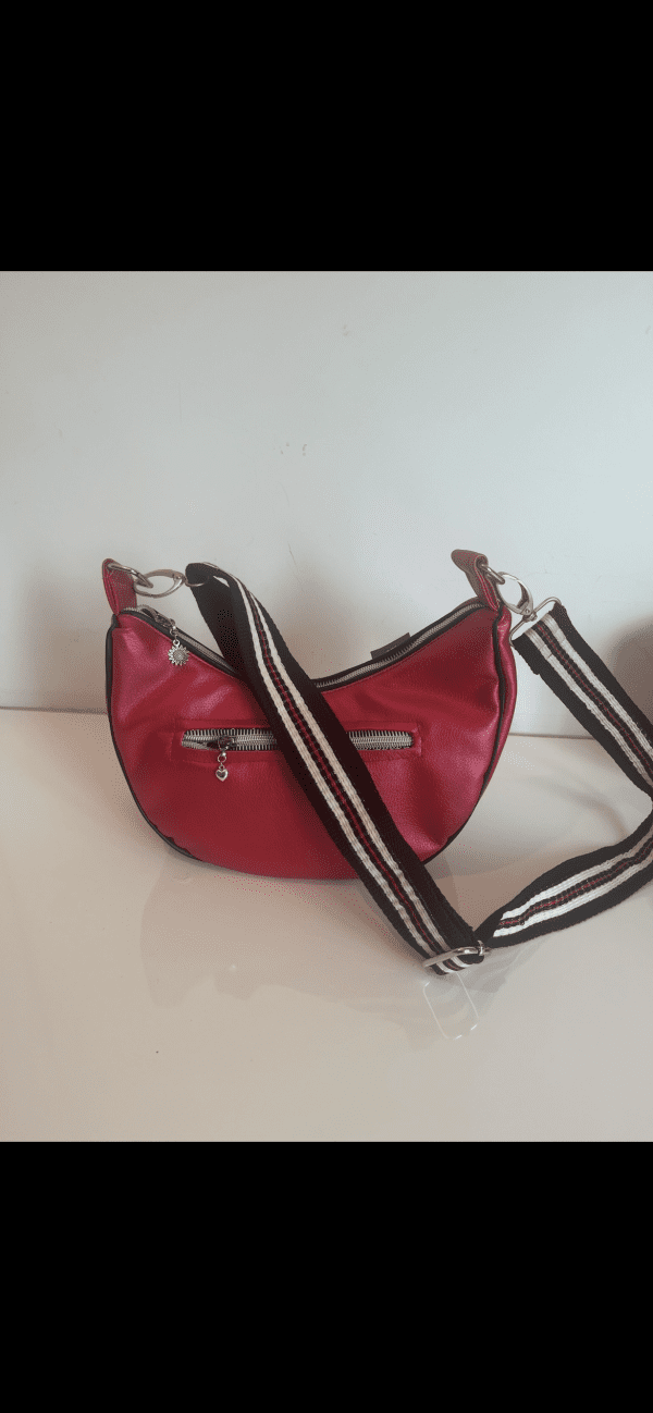 Stoere rode tas