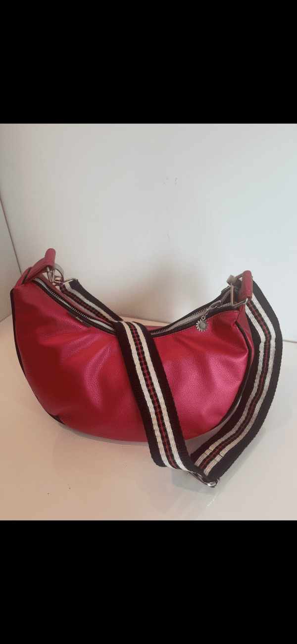 Stoere rode tas