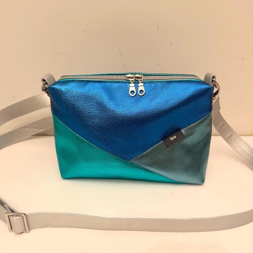 482B271B-E55F-44A0-856A-466B00E6E78F Crossbody Nale blauw maat M 45 euro