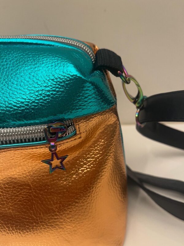 Crossbody Nale turkoise Maat M 35 euro