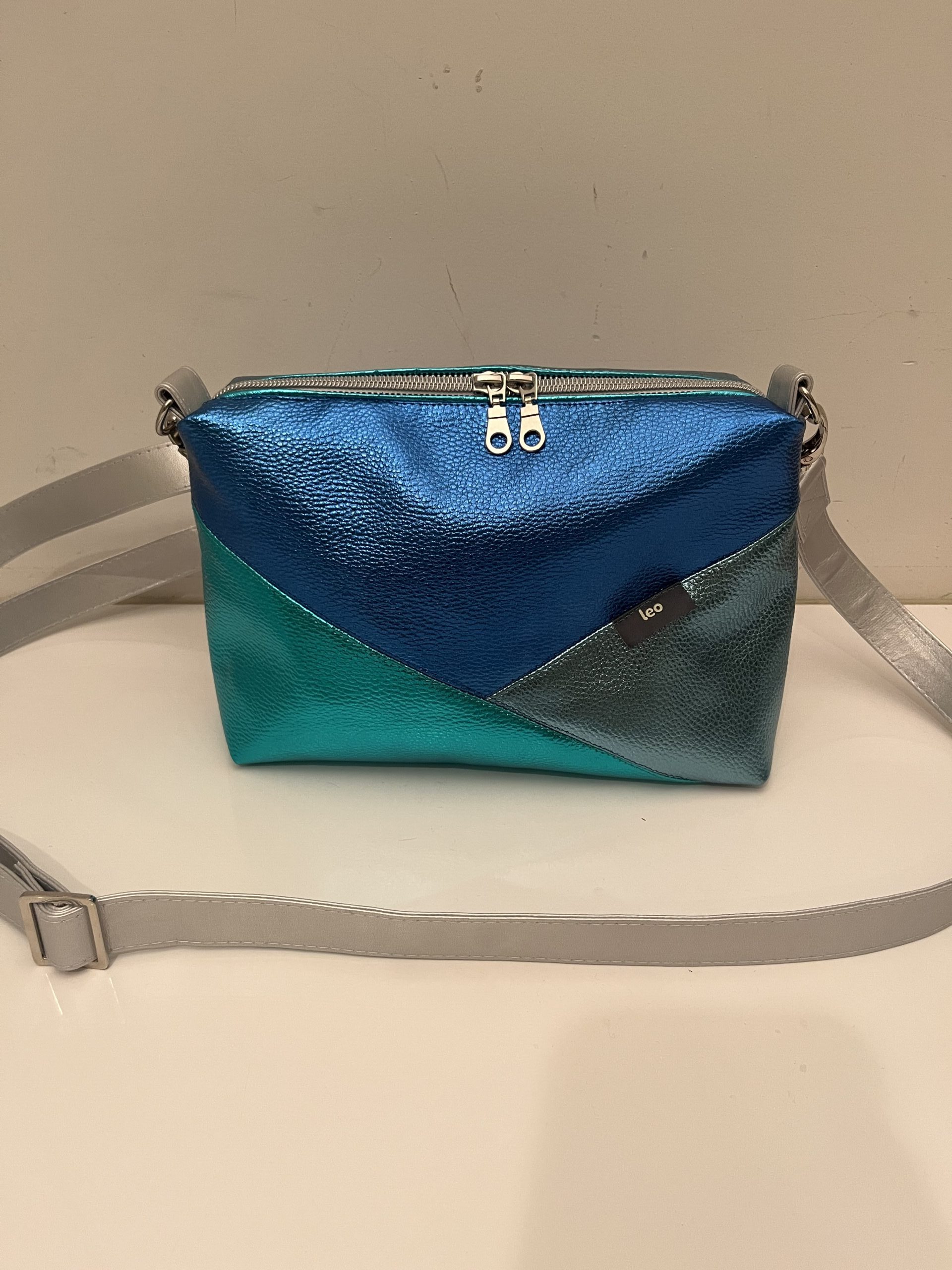 Crossbody Nale blauw maat M   45 euro