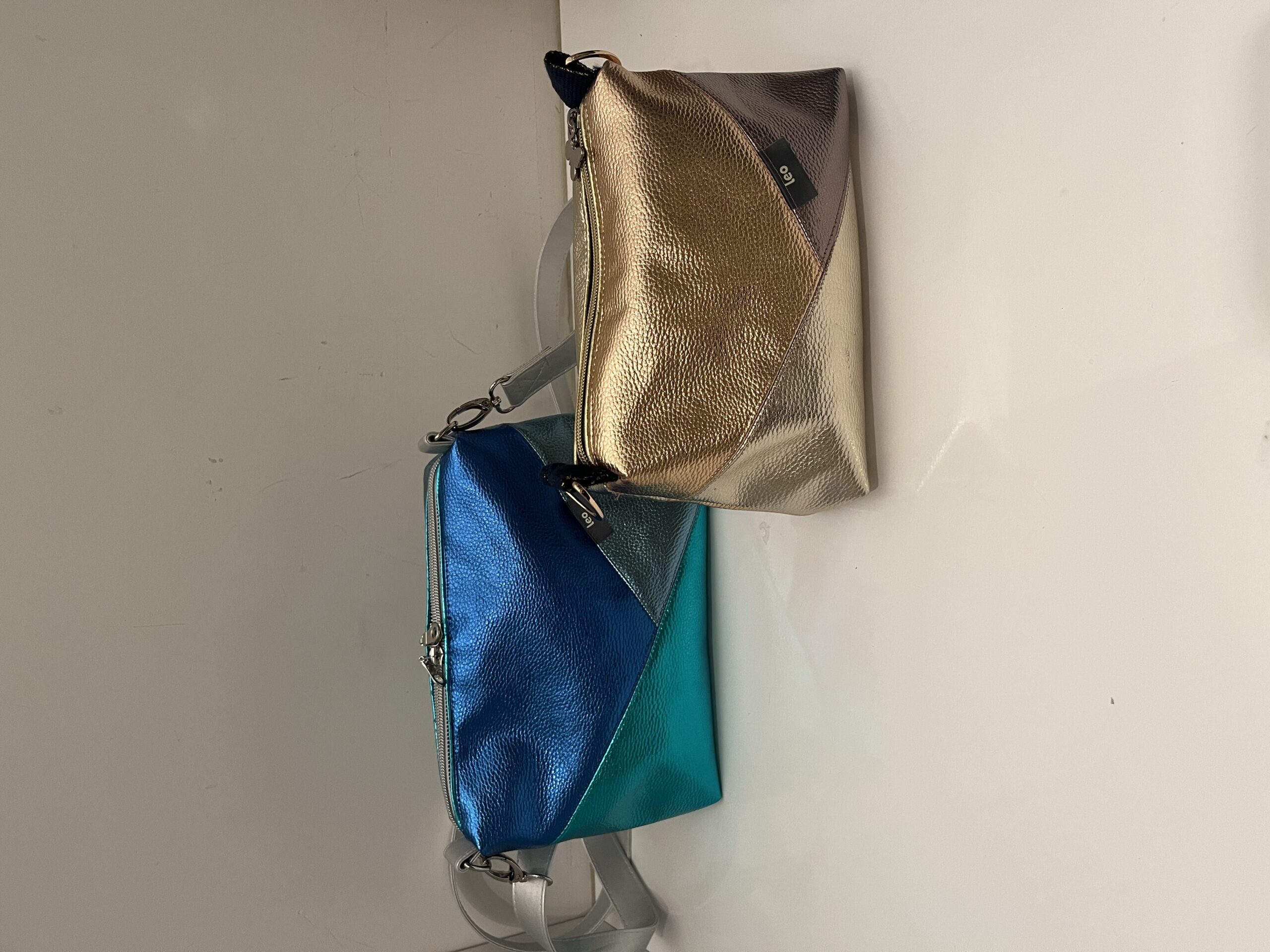 Crossbody Nale blauw maat M   45 euro