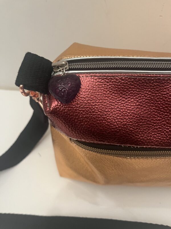 Crossbody Nale rood maat L 45euro
