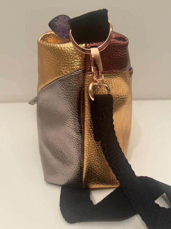 Crossbody Nale rood maat L 45euro