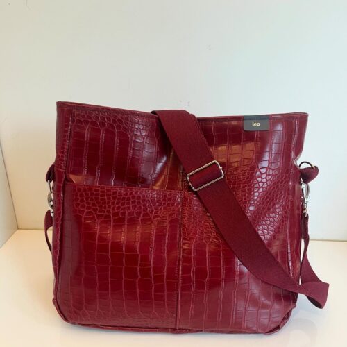 D8E426DC-7ED9-4506-AB1B-53FD5EE5174C Red power