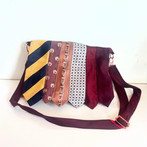 60996CA2-D3A6-4607-A7F5-06BEEC16F16B Stropdas tas