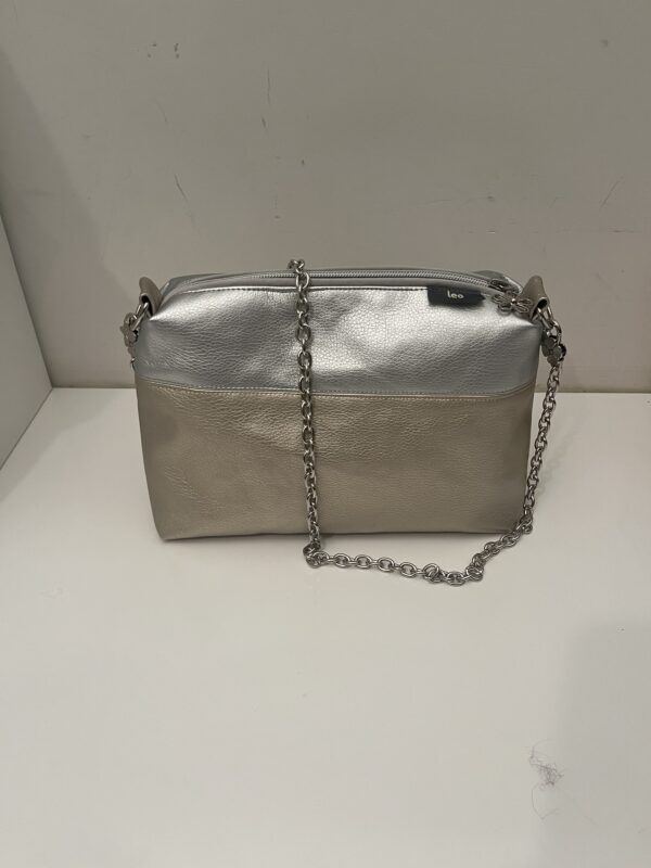 Silver en goud met gele binnenkant