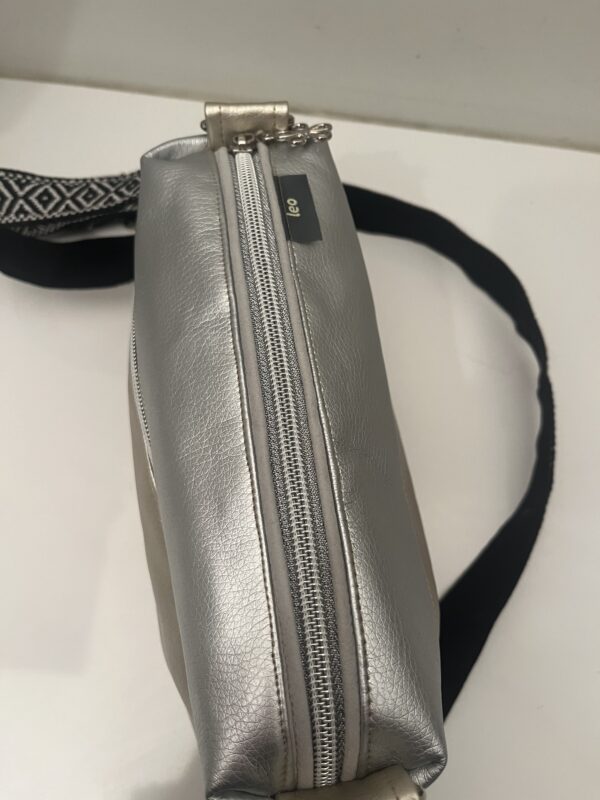 Silver en goud met gele binnenkant