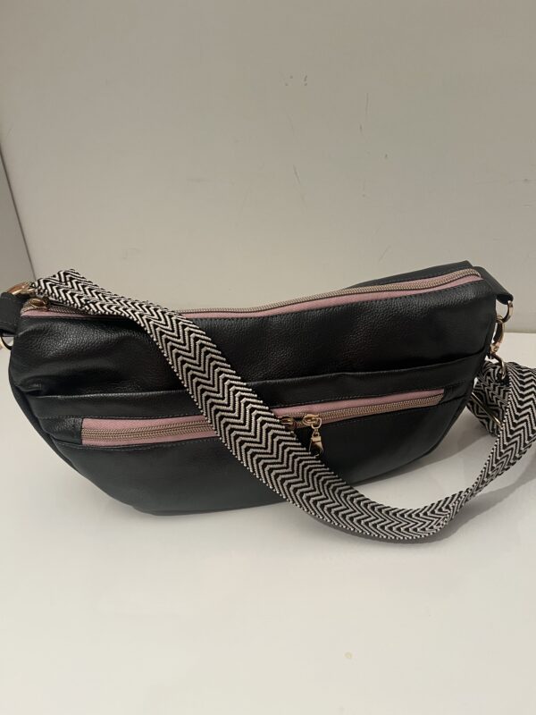 Grijs en roze croissant bag