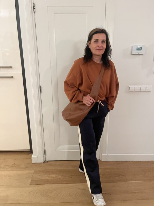 Bruine shopper gevlochten look