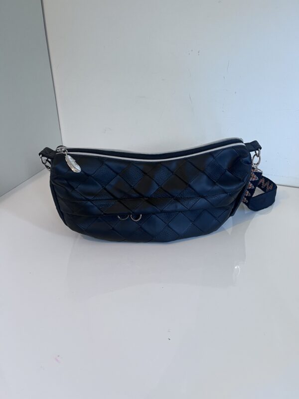 Zwart classic half Moon