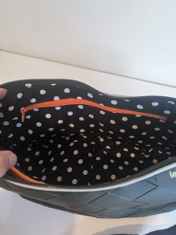 Zwart classic half Moon