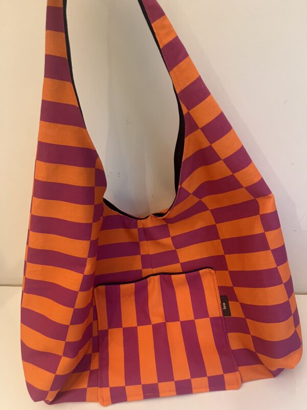 Orange power,  twee in een