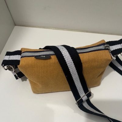 Kleine gele tas, oker