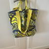Shopper geel, twee kanten draagbaar